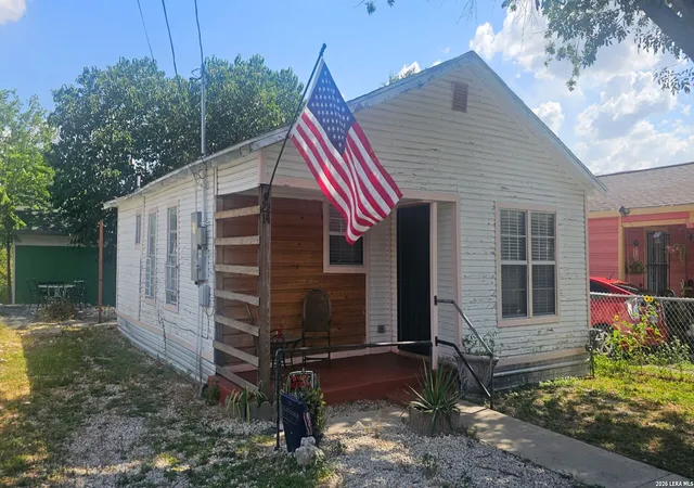 Photo 3 of Single family home for sale at 2214 Menchaca, San Antonio, TX 78207 | MLS# 2008089 | Listing updated on 2026-09-17