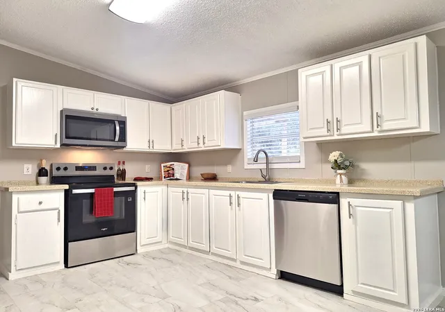 Photo 3 of Single family home for sale at 130 Encino Torcido, Adkins, TX 78101 | MLS# 2008098 | Listing updated on 2026-08-23