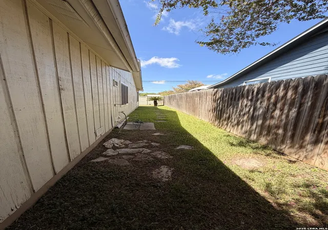 2nd image of 11217 Champion Oak, Live Oak, TX 78233 | MLS# 2008102