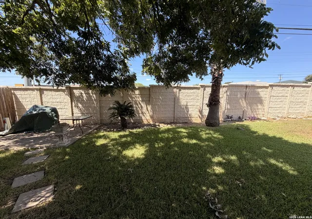 Photo 4 of Single family home for sale at 11217 Champion Oak, Live Oak, TX 78233 | MLS# 2008102 | Listing updated on 2026-08-23