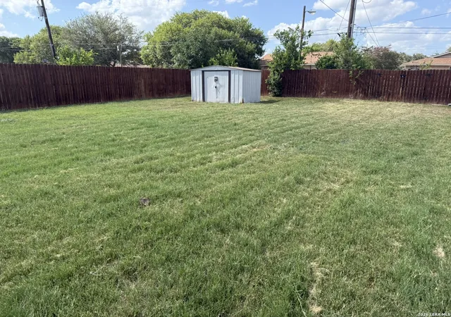 12th image of 608 Roosevelt Dr, Seguin, TX 78155 | MLS# 2008113