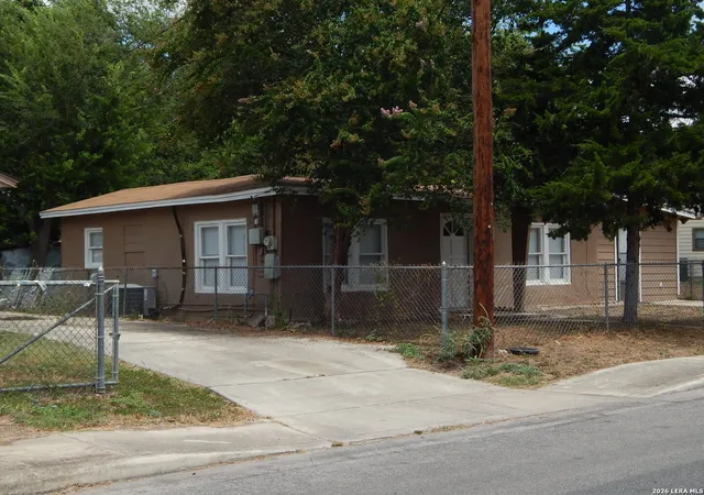 Photo 2 of Single family home for sale at 119 Ike St, San Antonio, TX 78211 | MLS# 2008120 | Listing updated on 2026-08-23