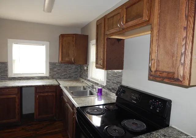 Photo 4 of Single family home for sale at 119 Ike St, San Antonio, TX 78211 | MLS# 2008120 | Listing updated on 2026-08-23