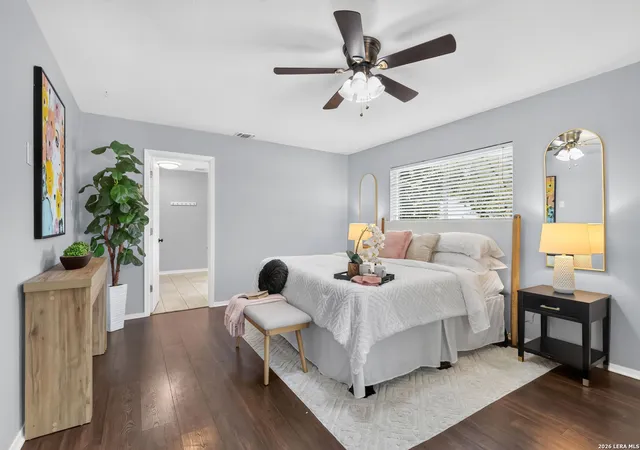 Photo 4 of Single family home for sale at 200 Sterling Browning Rd, Hollywood Park, TX 78232 | MLS# 2008160 | Listing updated on 2026-10-20
