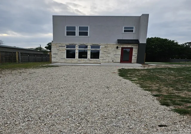 Photo 1 of Single family home for sale at 1963 Green Hill Dr, Canyon Lake, TX 78133 | MLS# 2008171 | Listing updated on 2026-09-19