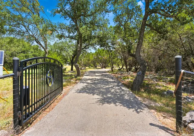 2nd image of 549 Acacia Pkwy, Spring Branch, TX 78070 | MLS# 2008172