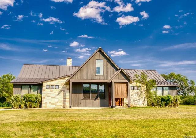 5th image of 166 Cypress Falls Rd, Utopia, TX 78884 | MLS# 2008177