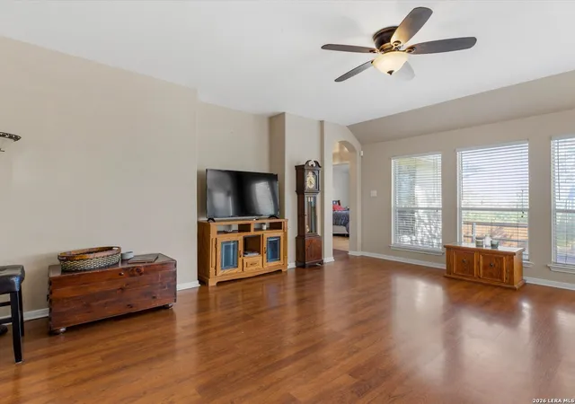 4th image of 560 Ginsberg Dr, Schertz, TX 78154 | MLS# 2008206