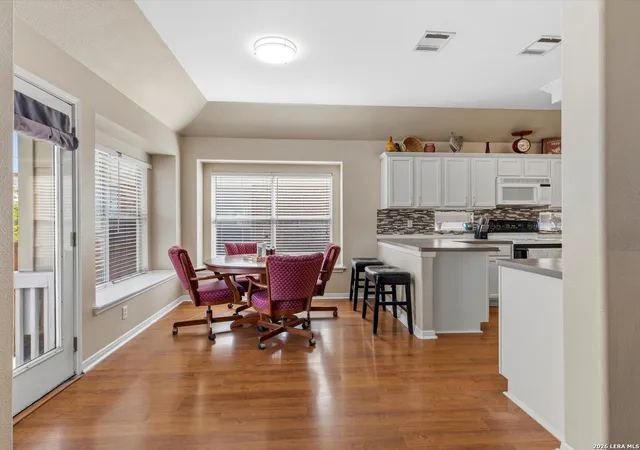 5th image of 560 Ginsberg Dr, Schertz, TX 78154 | MLS# 2008206