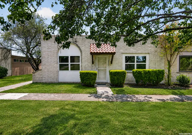 Photo 1 of Single family home for sale at 10831 Crown Vw, San Antonio, TX 78239 | MLS# 2008263 | Listing updated on 2026-08-24