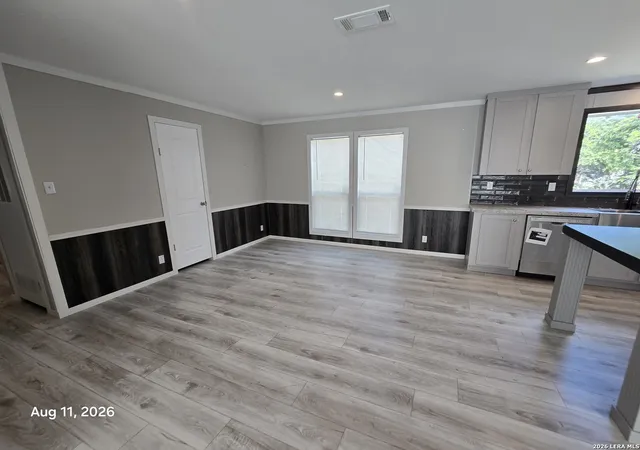 Photo 3 of Single family home for sale at 309 Buck Run Pass, Canyon Lake, TX 78133 | MLS# 2008272 | Listing updated on 2026-09-15