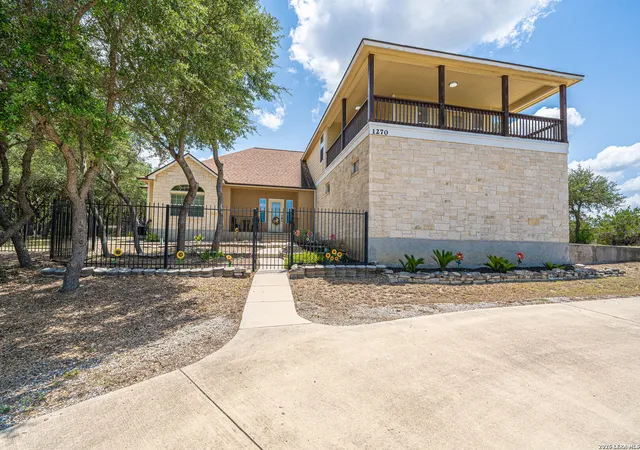 5th image of 1270 Heritage Hl, Canyon Lake, TX 78133 | MLS# 2008280