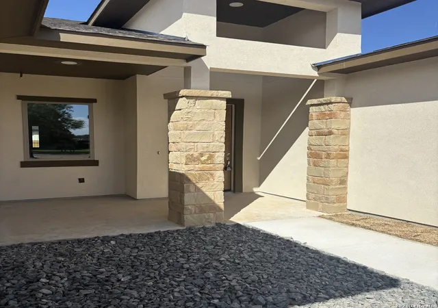 Photo 3 of Single family home for sale at 15623 Fair Ln, Selma, TX 78154 | MLS# 2008307 | Listing updated on 2026-09-16
