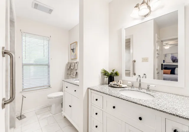 2nd image of 3430 Turtle Vlg, San Antonio, TX 78230