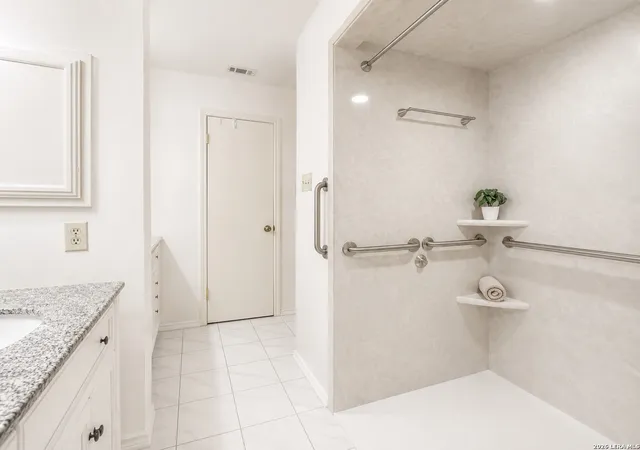 9th image of 3430 Turtle Village #101, San Antonio, TX 78230 | MLS# 2008312