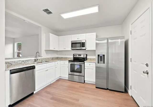 Photo 4 of Single family home for sale at 6814 Freedom Rdg, San Antonio, TX 78242 | MLS# 2008333 | Listing updated on 2026-09-17