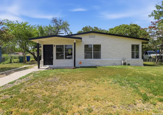 Photo 1 of Single family home for sale at 123 Chadwick Dr, San Antonio, TX 78227 | MLS# 2008334 | Listing updated on 2026-09-09