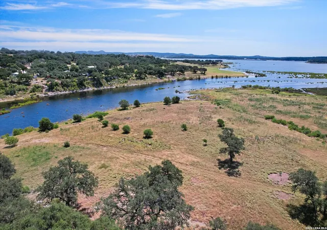 4th image of 539 Clay Ridge, Canyon Lake, TX 78133 | MLS# 2008355