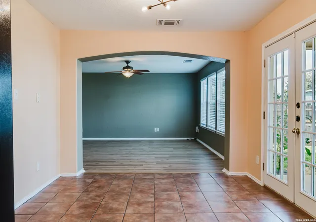 Photo 4 of Single family home for sale at 2115 Hollow Circle, San Antonio, TX 78227 | MLS# 2008371 | Listing updated on 2026-09-15
