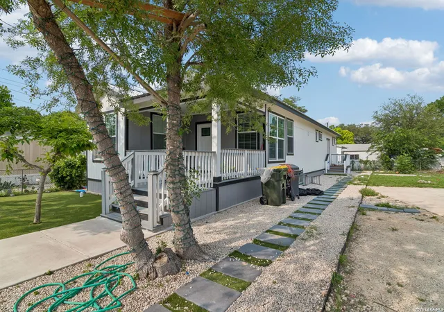 Photo 3 of Single family home for sale at 5209 Irola, Schertz, TX 78154 | MLS# 2008380 | Listing updated on 2026-09-17