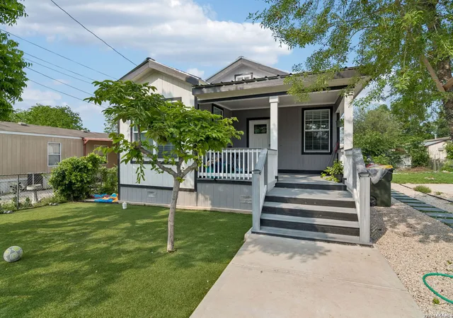 Photo 3 of Single family home for sale at 5209 Irola, Schertz, TX 78154 | MLS# 2008380 | Listing updated on 2026-09-28