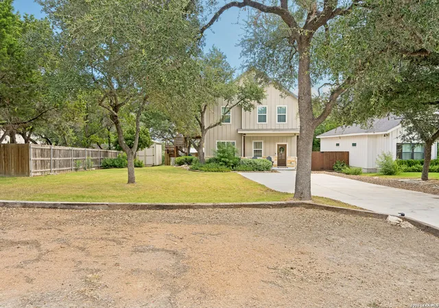 Photo 1 of Single family home for sale at 2619 Candlelight Dr, Canyon Lake, TX 78133 | MLS# 2008393 | Listing updated on 2026-10-26
