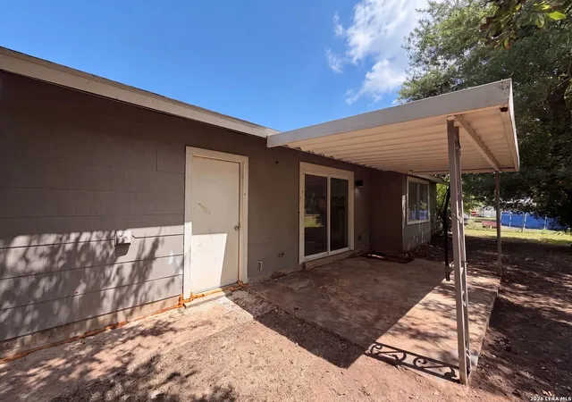 15th image of 102 Dartmoor Dr, Schertz, TX 78154 | MLS# 2008394