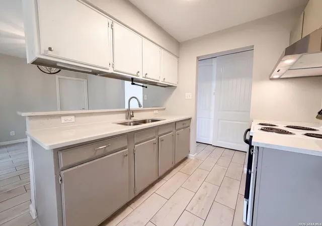 2nd image of 102 Dartmoor Dr, Schertz, TX 78154 | MLS# 2008394