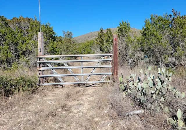 4th image of 500 Private Road 3340, Sabinal, TX 78881 | MLS# 2008435