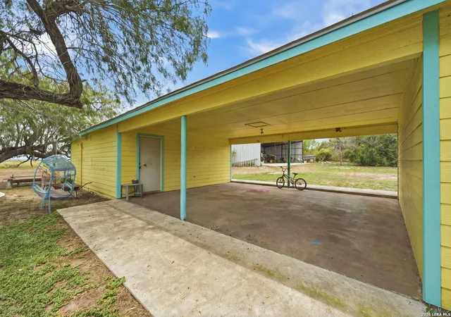 Photo 2 of Sale Pending at 1539 County Road 188, Karnes City, TX 78118 | MLS# 2008449 | Listing updated on 2026-09-02