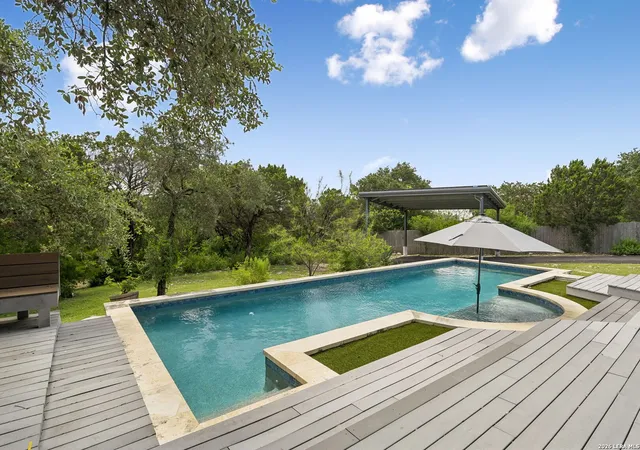 5th image of 14806 Circle J Trl, Helotes, TX 78023 | MLS# 2008458