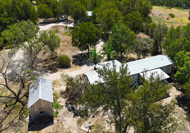 2nd image of 1724 Old Lehmann Rd, Seguin, TX 78155 | MLS# 2008469