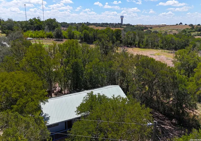 3rd image of 1724 Old Lehmann Rd, Seguin, TX 78155 | MLS# 2008469