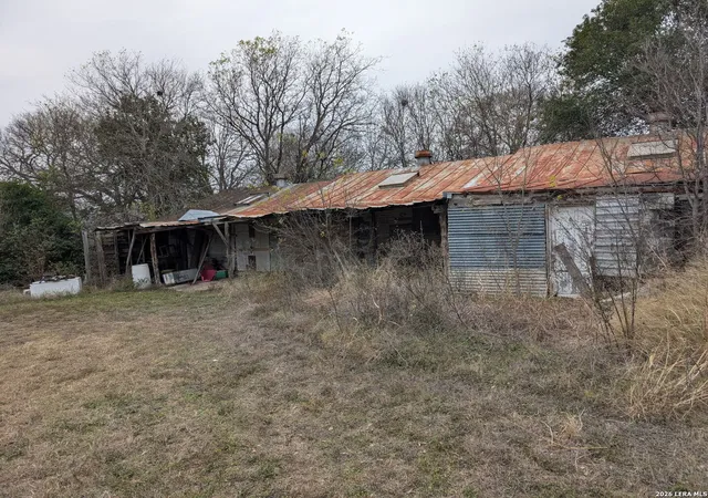 2nd image of 550 W Broadview, San Antonio, TX 78228 | MLS# 2008482