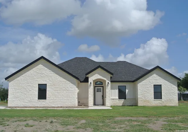 1st image of 112 Rustic Woods, Marion, TX 78124 | MLS# 2008498