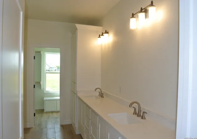 10th image of 112 Rustic Woods, Marion, TX 78124 | MLS# 2008498