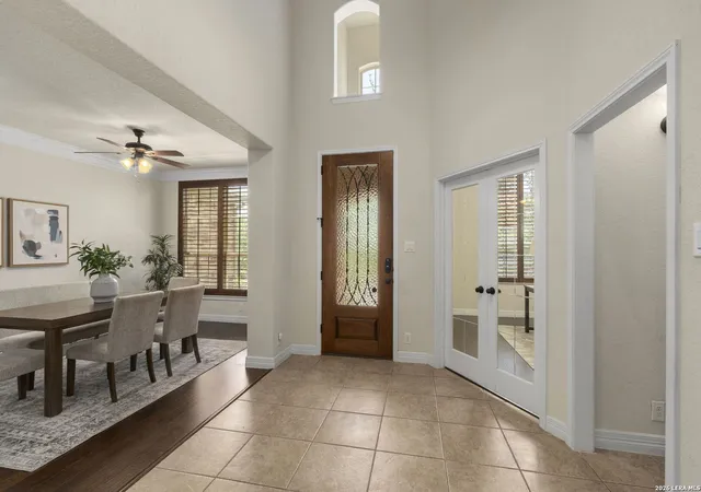 Photo 3 of Sale Pending at 3519 Crest Noche Dr, San Antonio, TX 78261 | MLS# 2008500 | Listing updated on 2026-09-03
