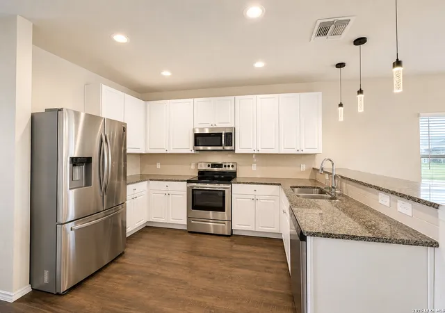 5th image of 2818 Moon Rock, Converse, TX 78109 | MLS# 2008510