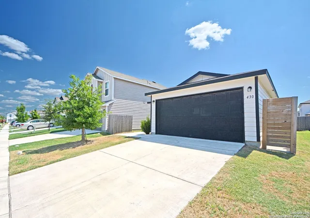 2nd image of 430 Russian Sage, New Braunfels, TX 78130 | MLS# 2008577