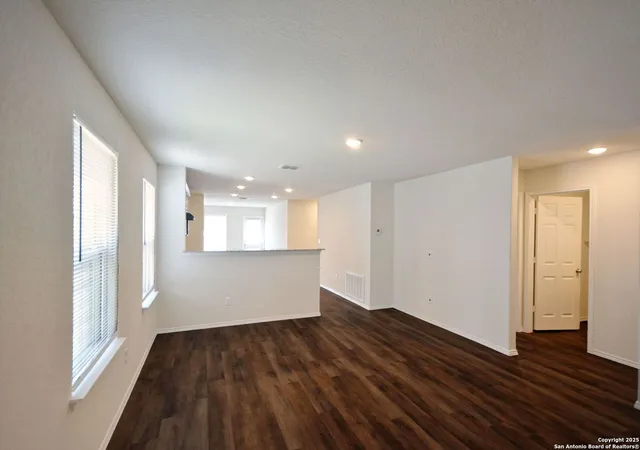 4th image of 430 Russian Sage, New Braunfels, TX 78130 | MLS# 2008577