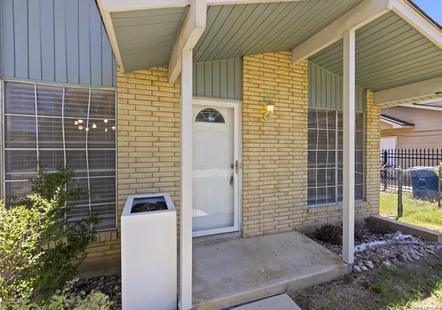Photo 3 of Single family home for sale at 9018 Chaminade Dr, San Antonio, TX 78224 | MLS# 2008585 | Listing updated on 2026-08-26