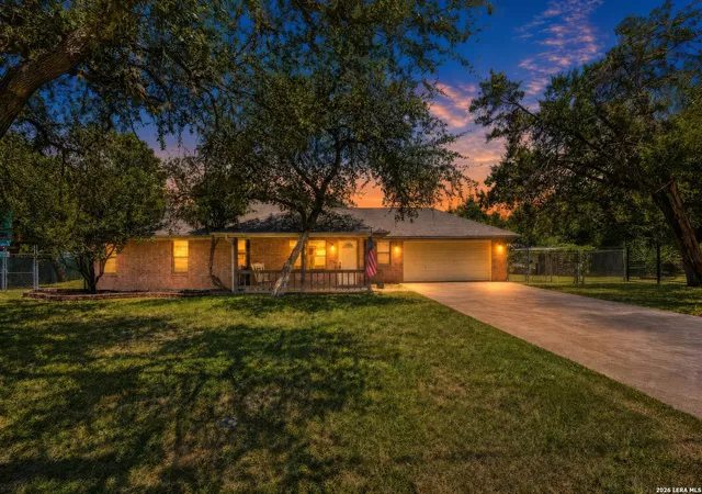Photo 1 of Single family home for sale at 2071 Candlelight Dr, Canyon Lake, TX 78133 | MLS# 2008628 | Listing updated on 2026-08-25