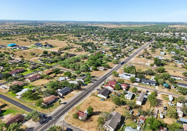 5th image of 101 N Mcdaniel St, Poth, TX 78147 | MLS# 2008643