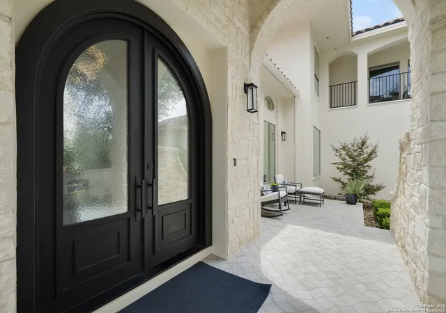 Photo 4 of Single family home for sale at 170 Riverwood, Boerne, TX 78006 | MLS# 2008648 | Listing updated on 2026-08-25