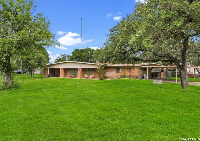 2nd image of 210 Kimberly Dr, Universal City, TX 78148 | MLS# 2008649