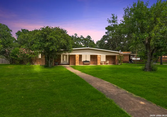 27th image of 210 Kimberly Dr, Universal City, TX 78148 | MLS# 2008649