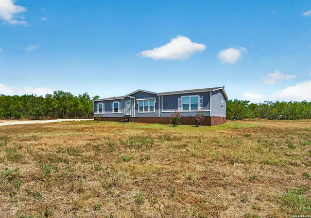 2nd image of 3660 Bluntzer Rd, Jourdanton, TX 78026 | MLS# 2008666