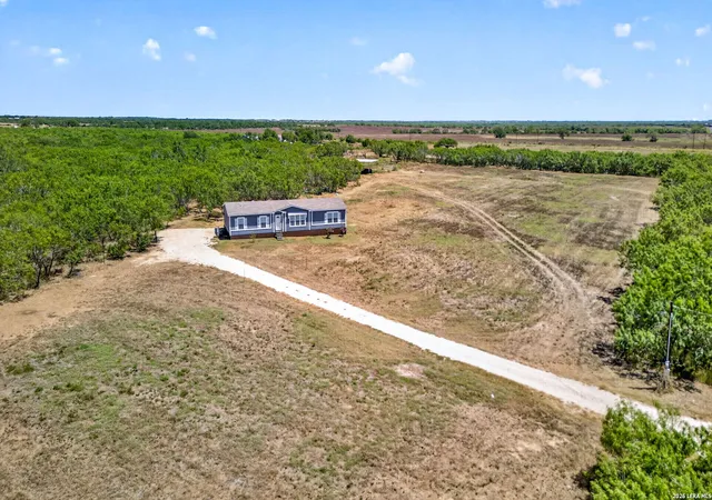 37th image of 3660 Bluntzer Rd, Jourdanton, TX 78026 | MLS# 2008666