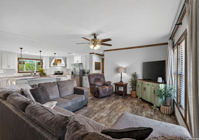5th image of 3660 Bluntzer Rd, Jourdanton, TX 78026 | MLS# 2008666