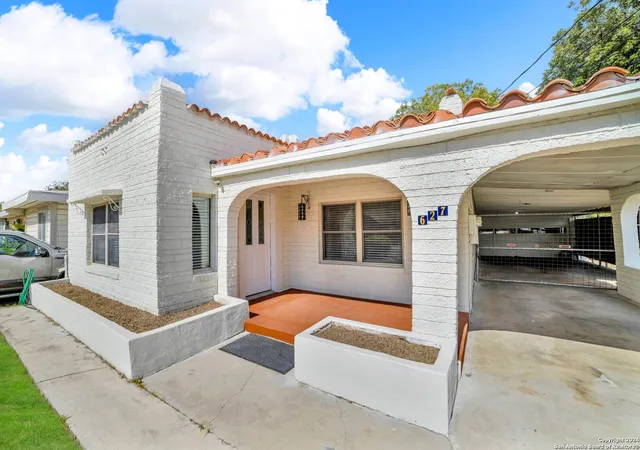 Photo 3 of Single family home for sale at 627 Cottonwood, San Antonio, TX 78225 | MLS# 2008670 | Listing updated on 2026-08-25